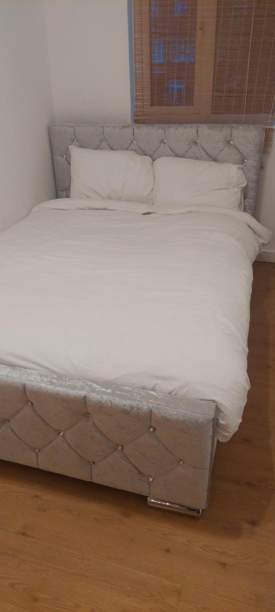 Home Away In A Close Thamesmead  Экстерьер фото